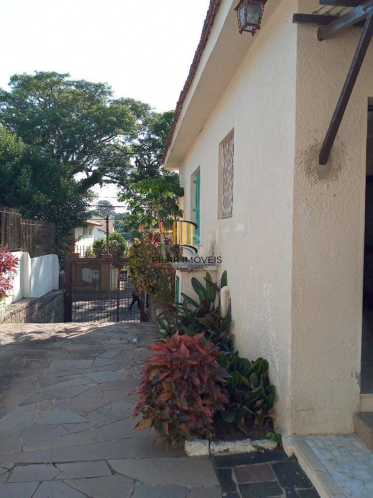 Casa para Venda - 170m², 4 dormitórios, sendo 1 suites, 2 vagas - Tristeza