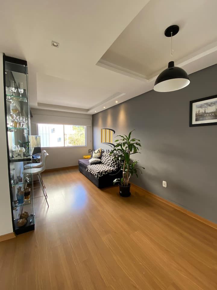 Apartamento no bairro Cristal de 1 dormitório REFORMADO E MOBILIADO