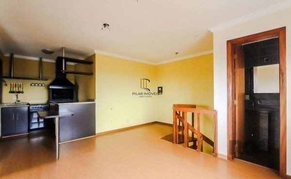 Cobertura no Sarandi de 2 dormitórios e vaga Desocupado