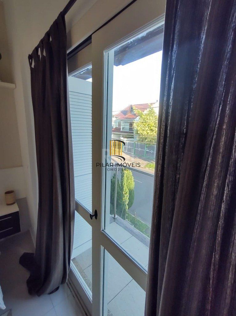 Casa 3 Dormitório(s) Bairro São José