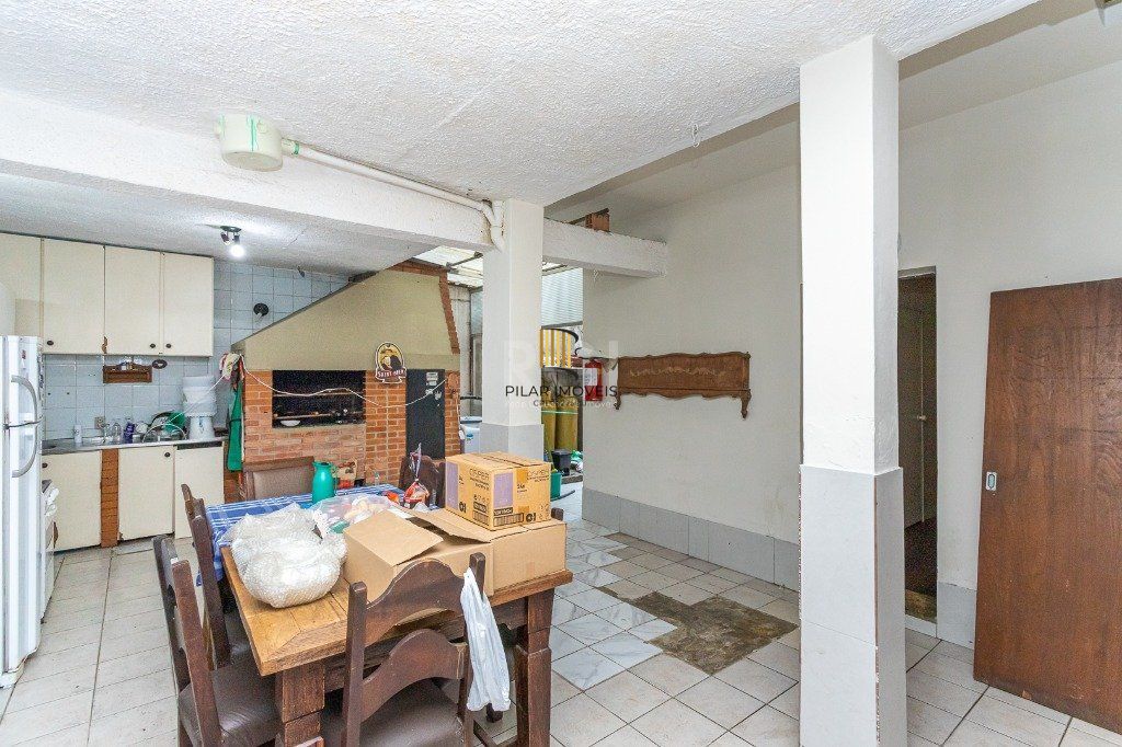Casa para Venda - 272m², 3 dormitórios, 2 vagas - Santa Cecília
