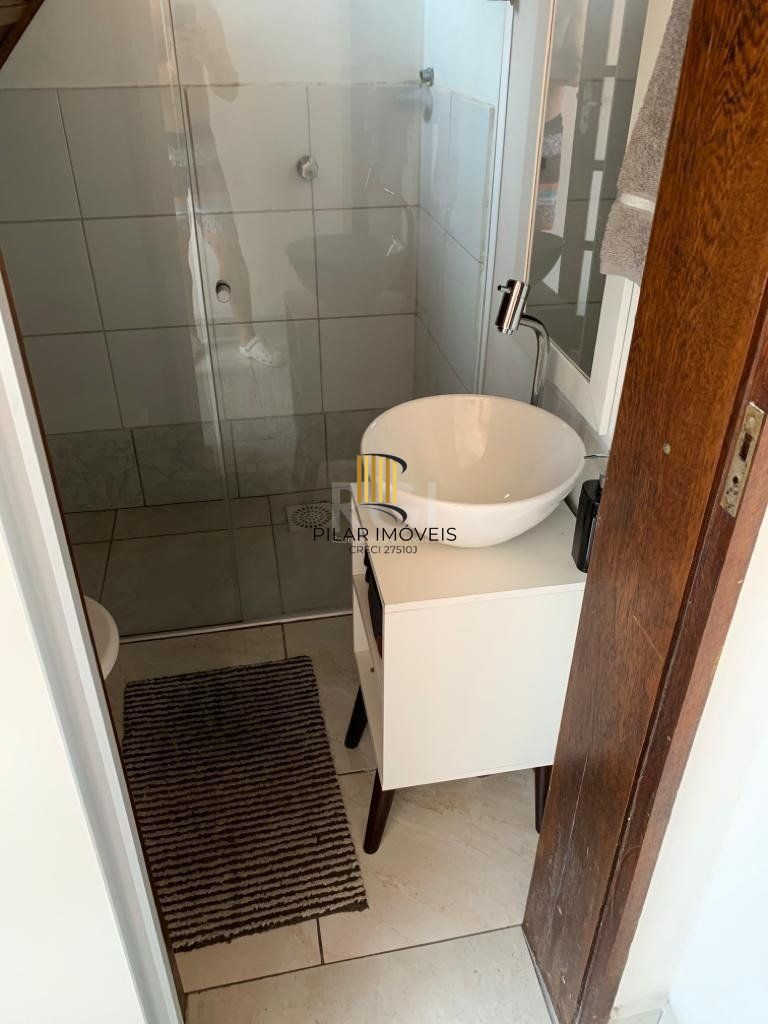 Apartamento JK para Venda - 25m², 0 dormitórios, 1 vaga - Glória