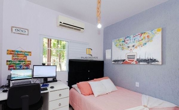 Casa no bairro Tristeza de 4 dormitórios e 4 vagas