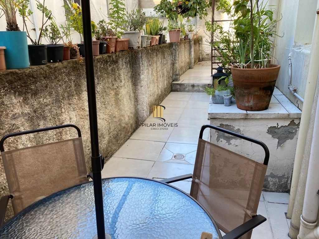 Apartamento na Avenida Protásio Alves