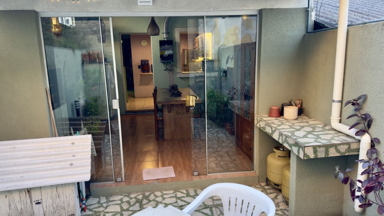 Sobrado 2 dormitórios no bairro Jardim Leopoldina