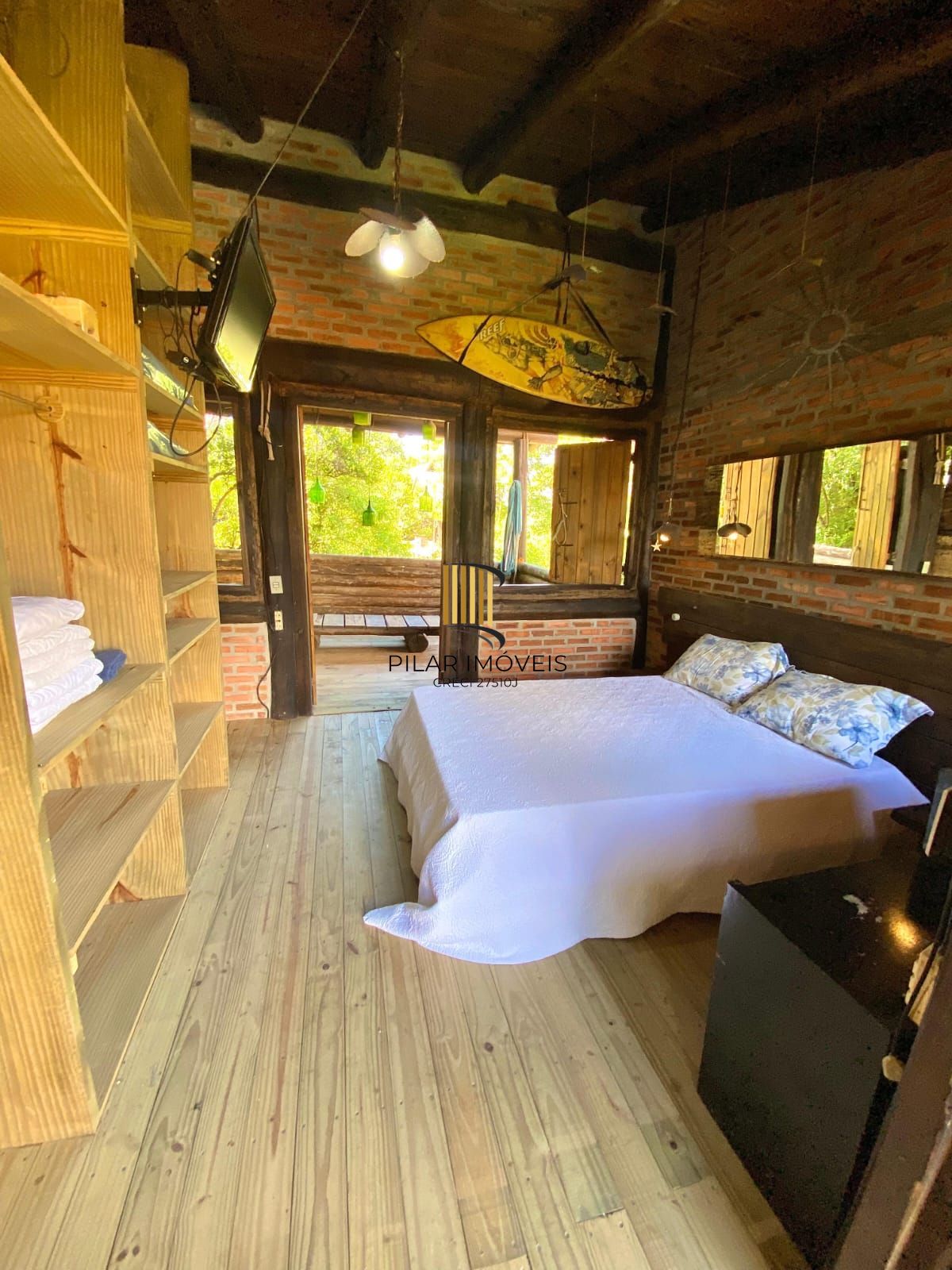 Sobrado 1 dormitório no bairro Alto Arroio