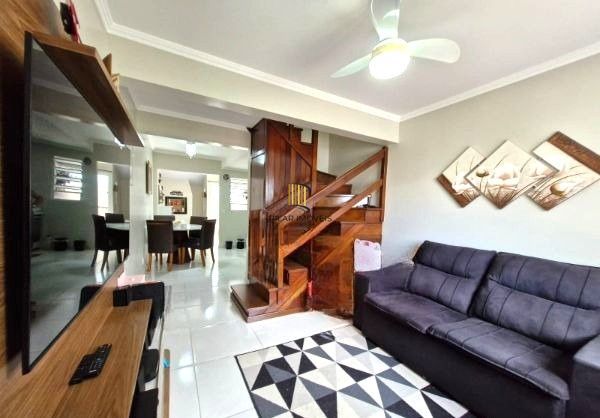 Casa em Condomínio no Humaitá de 2 dormitórios vaga e infra