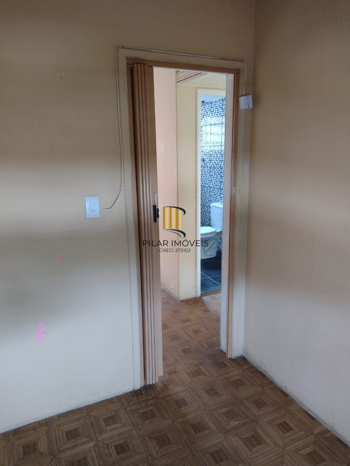 Apartamento de 2 dormitórios e vaga DESOCUPADO