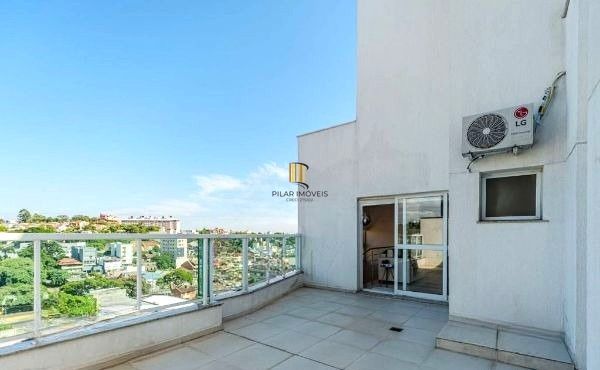 Cobertura duplex na Medianeira de 2 dormitórios e 2 vagas