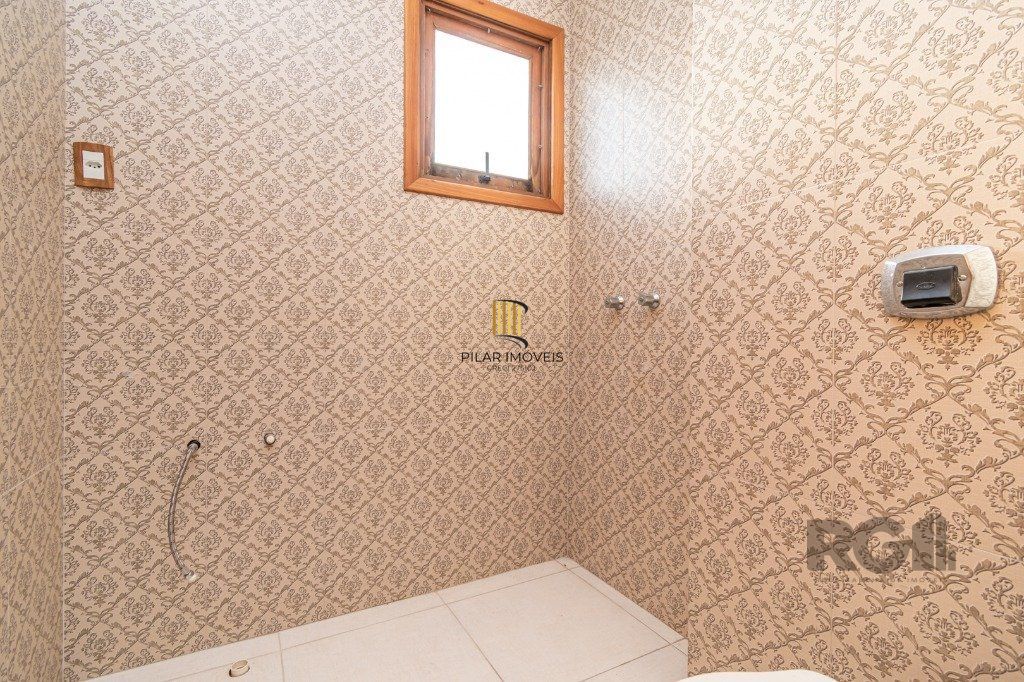 Cobertura no Cristo Redentor de 3 dormitórios e 2 vagas desocupado