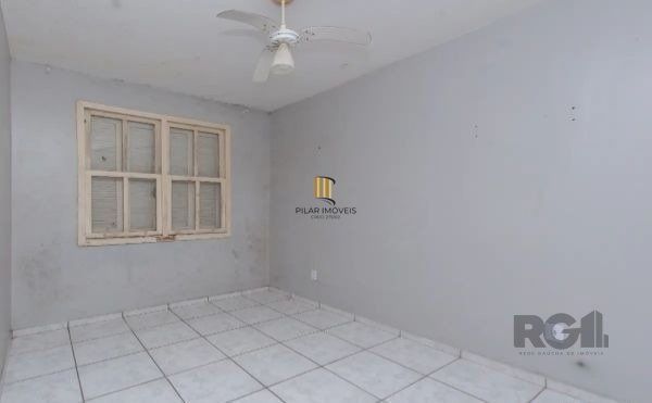 Apartamento de 2 dormitórios com vaga coberta