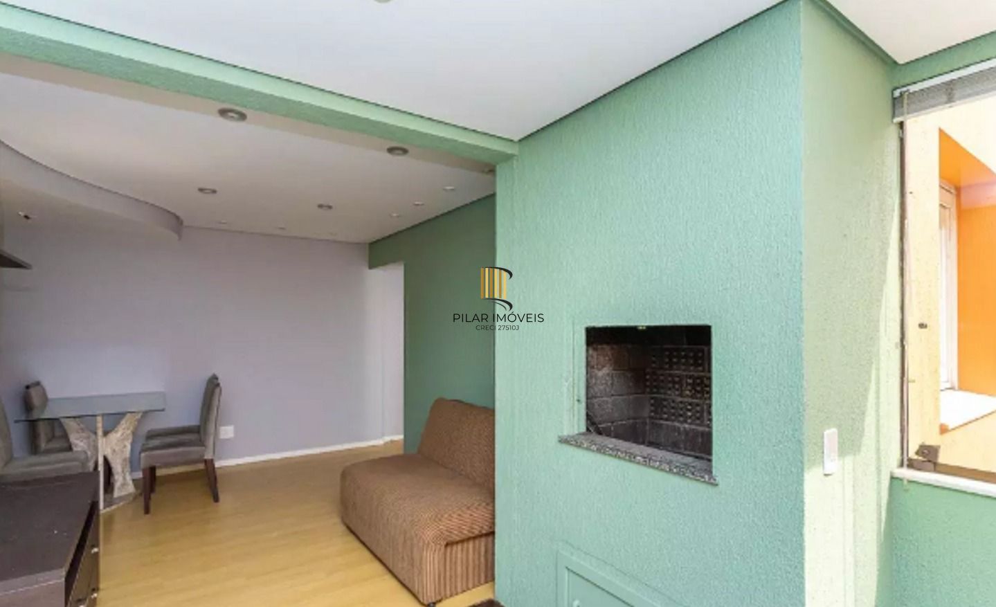 Apartamento no bairro Tristeza de 2 dormitórios e vaga