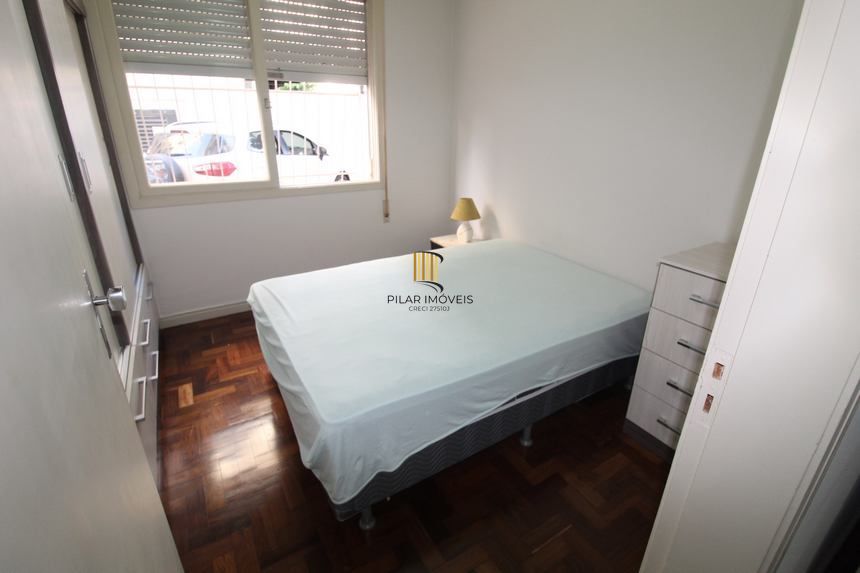 APARTAMENTO MOBILIADO E COM VAGA NO MENINO DEUS