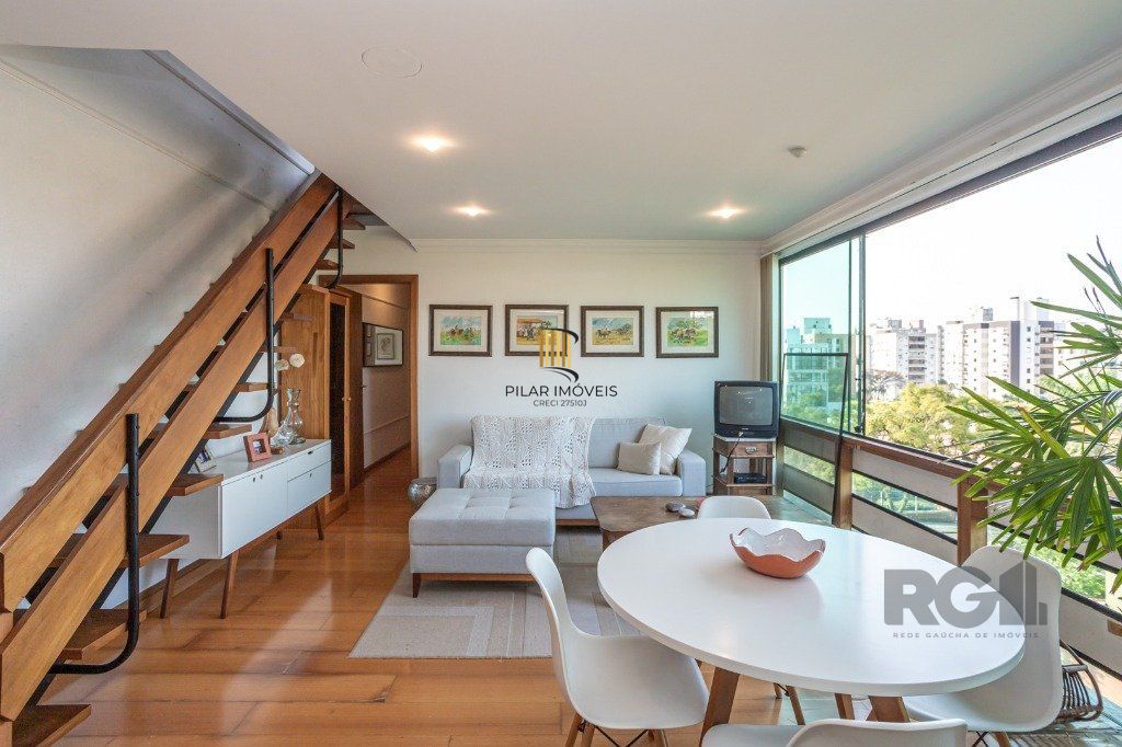 Cobertura no bairro Tristeza de 2 dormitórios e vaga Desocupada