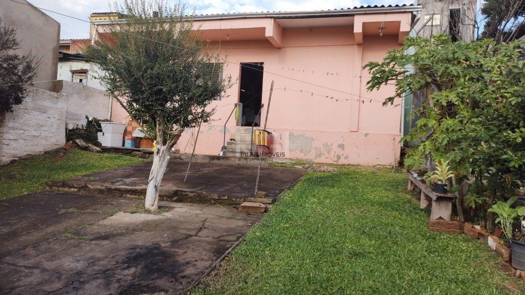 Casa para Venda - 120m², 4 dormitórios, sendo 1 suites, 3 vagas - Freitas