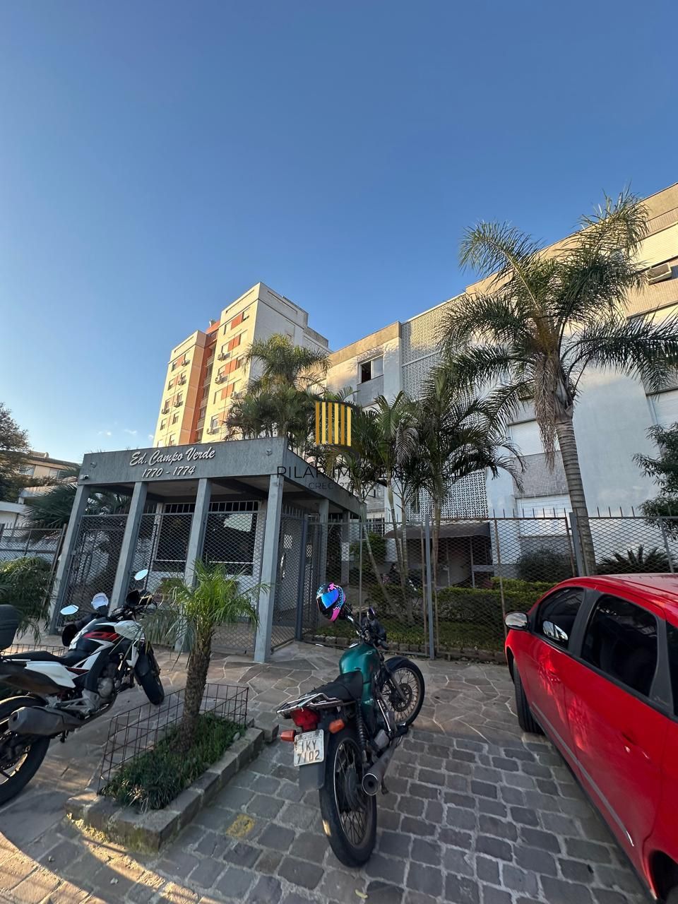 APTO 01 DORMITÓRIO TODO MOBILIADO REFORMADO, 01 VAGA DE GARAGEM