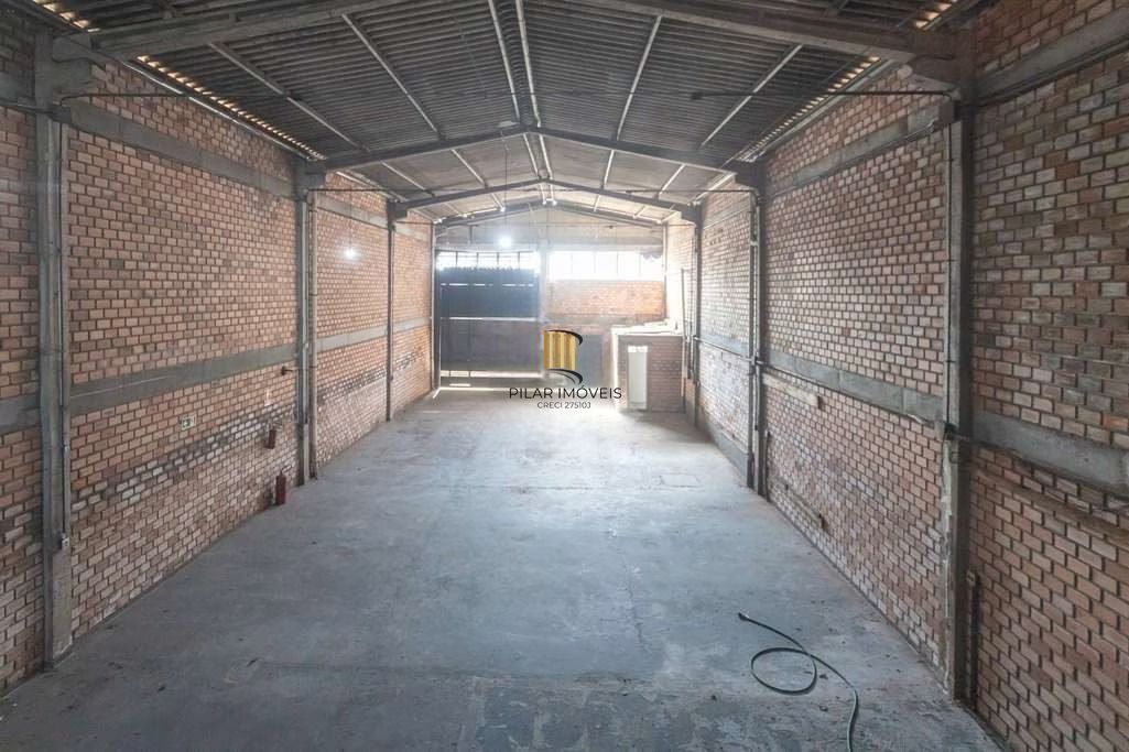 Galpão 2 dormitórios no bairro Navegantes