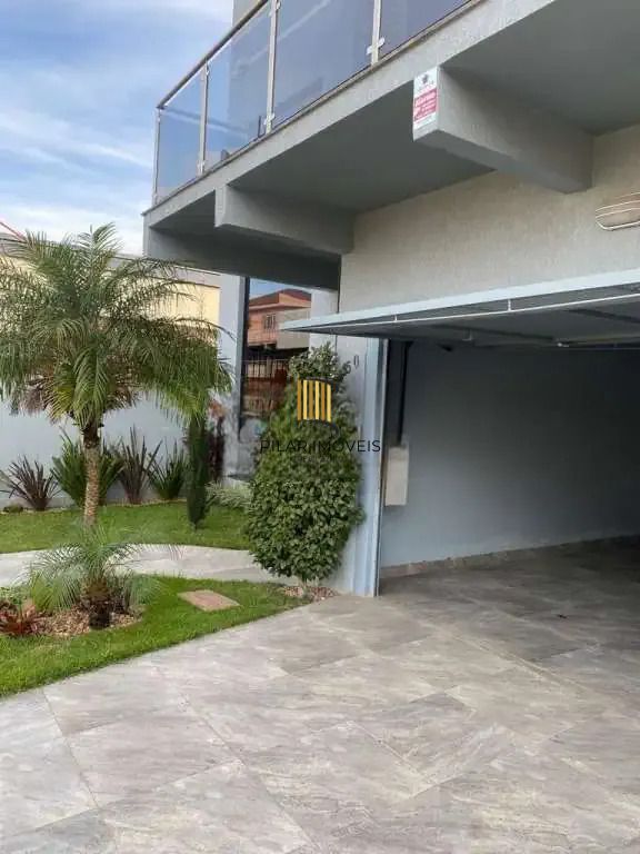 Casa 4 dormitórios no bairro Sumaré