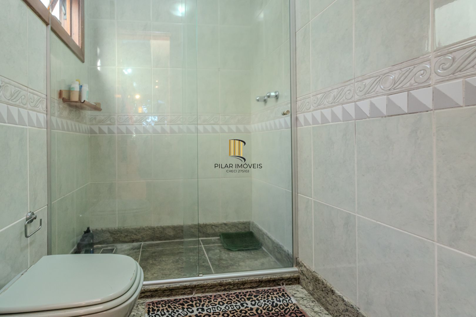 Casa de Condomínio 5 dormitórios no bairro Três Figueiras
