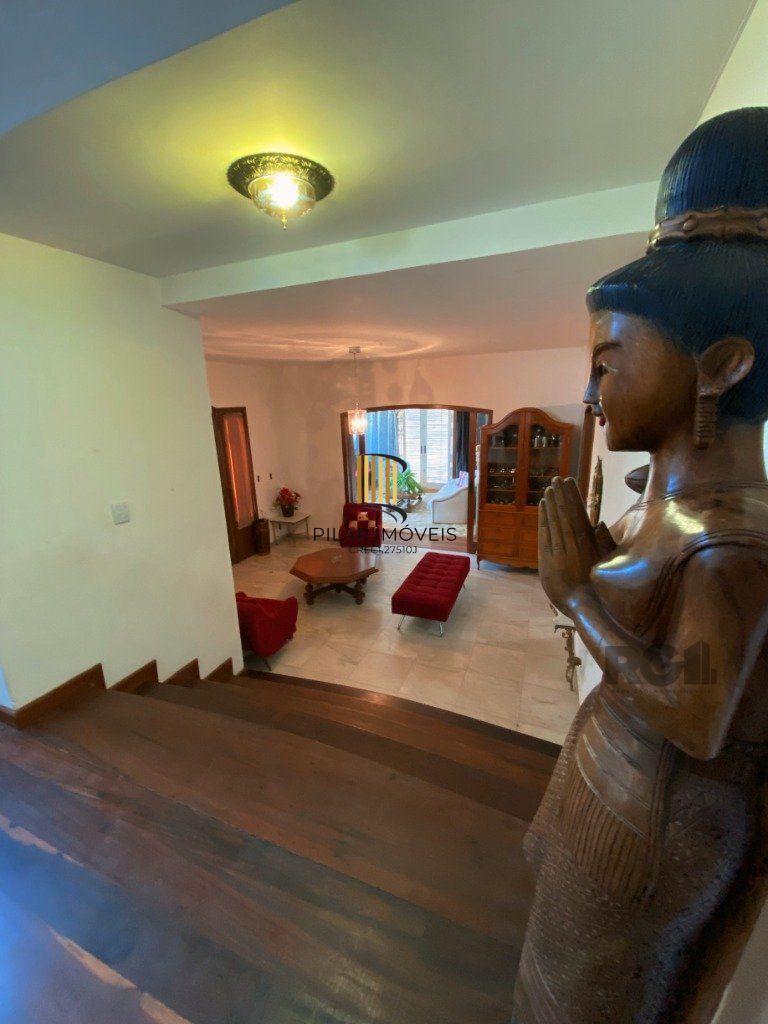 Casa no Teresópolis de 4 dormitórios e 4 vagas