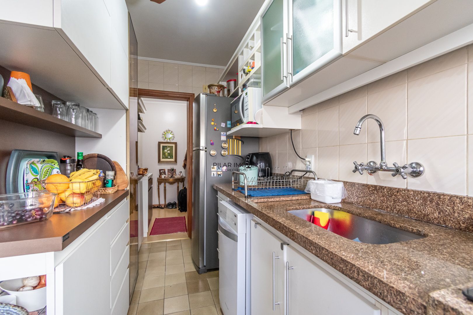 Apartamento no Passo D'areia de 3 dormitórios vaga e infra