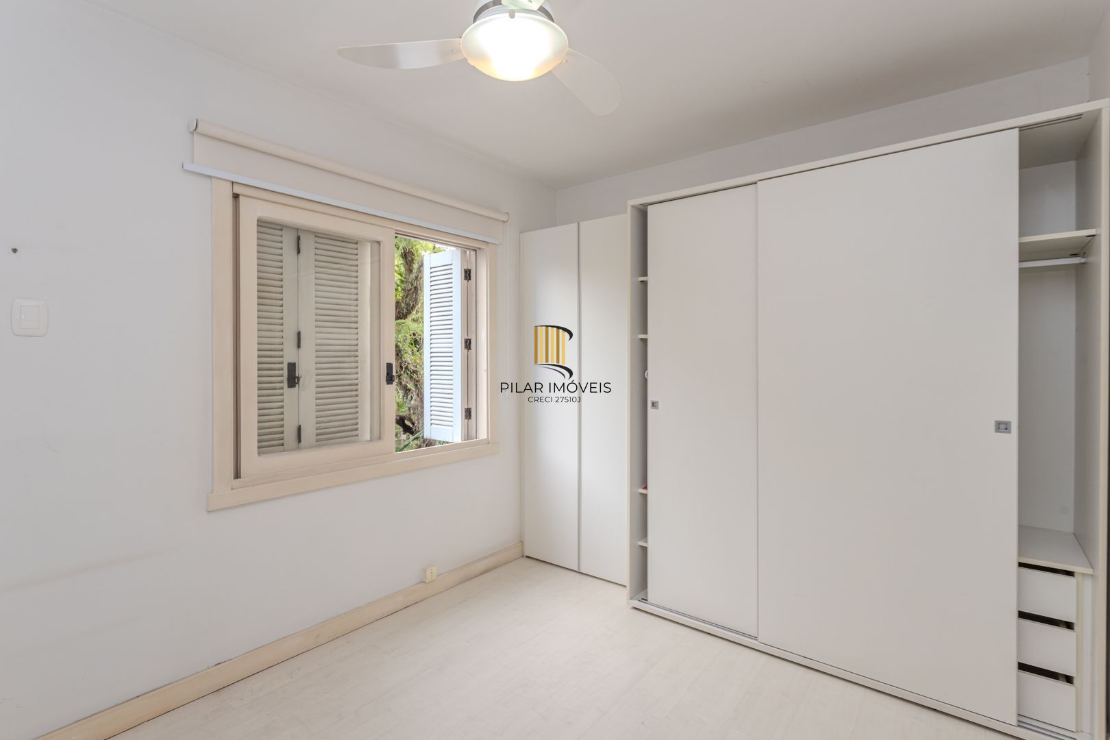 Apartamento no Moinhos de Vento de 3 dormitórios e vaga DESOCUPADO