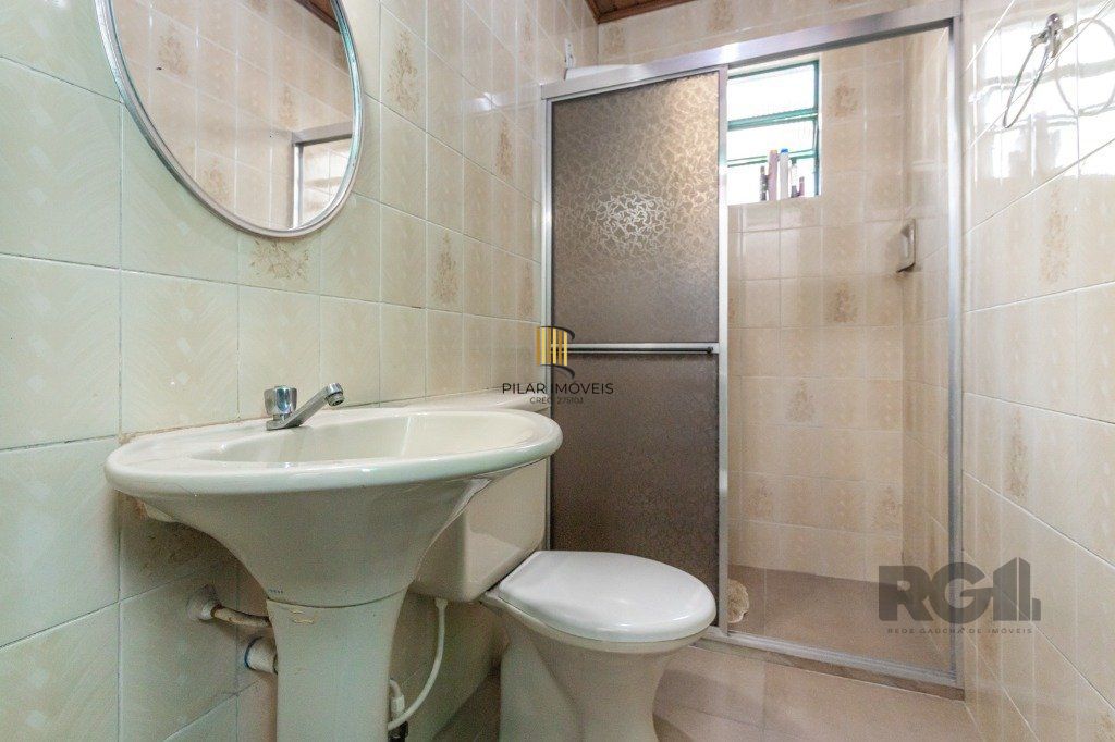 Casa no bairro Vila Ipiranga de 3 dormitórios e 3 vagas