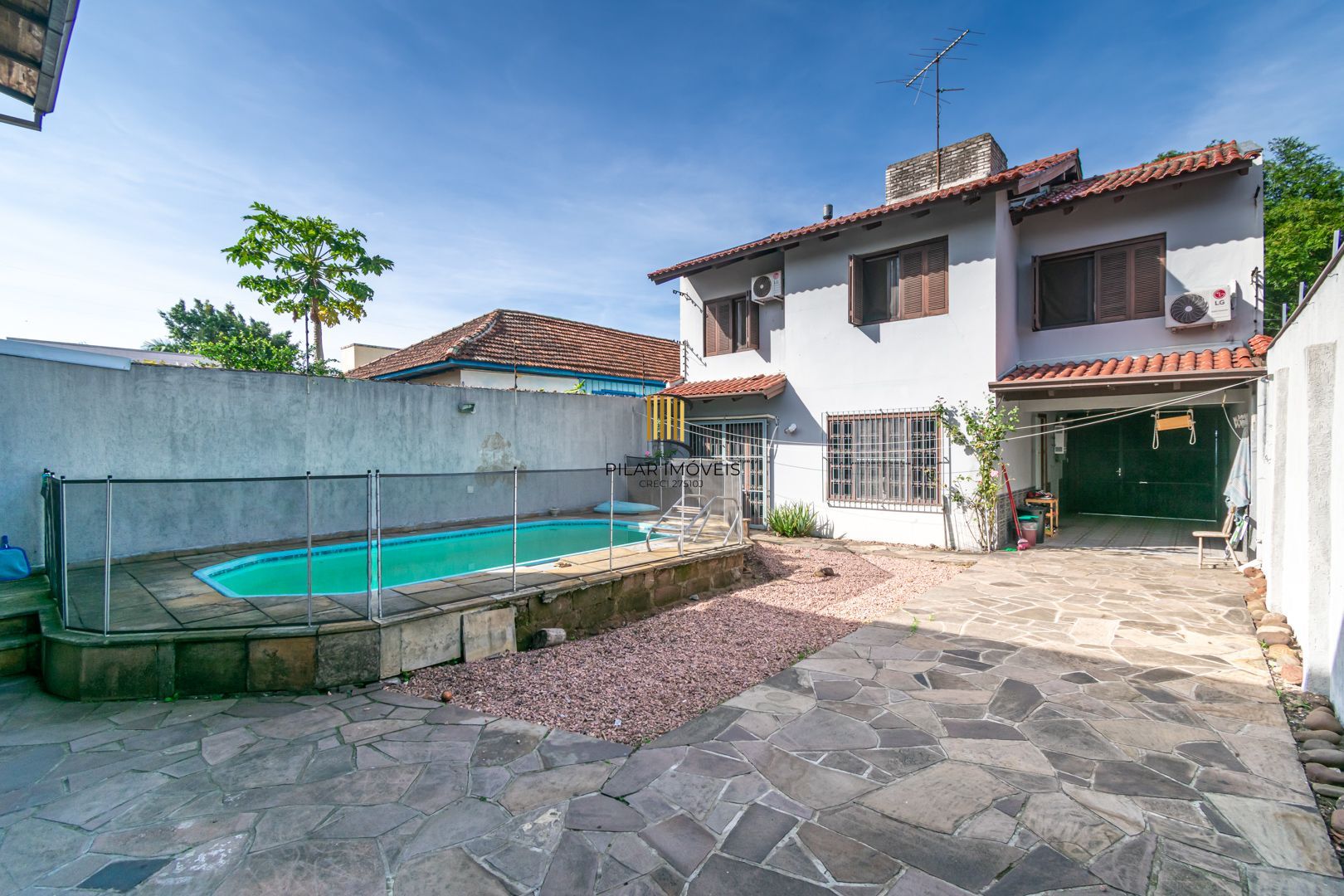 Casa 03 dormit (suíte e closet) e 4 vagas, na Vila Ipiranga, em Porto Alegre, RS