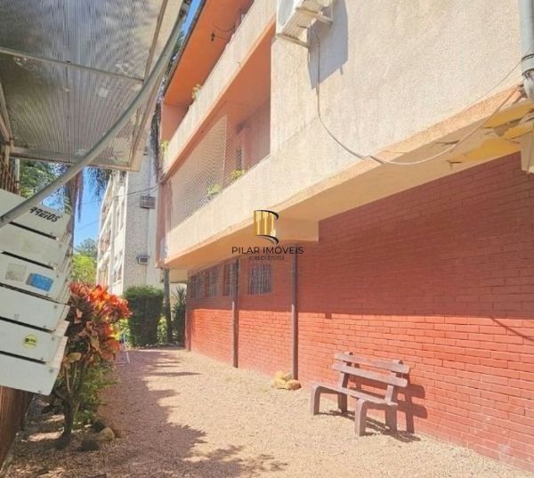 Apartamento no Menino Deus de 1 dormitório DESOCUPADO - Pilar Imóveis