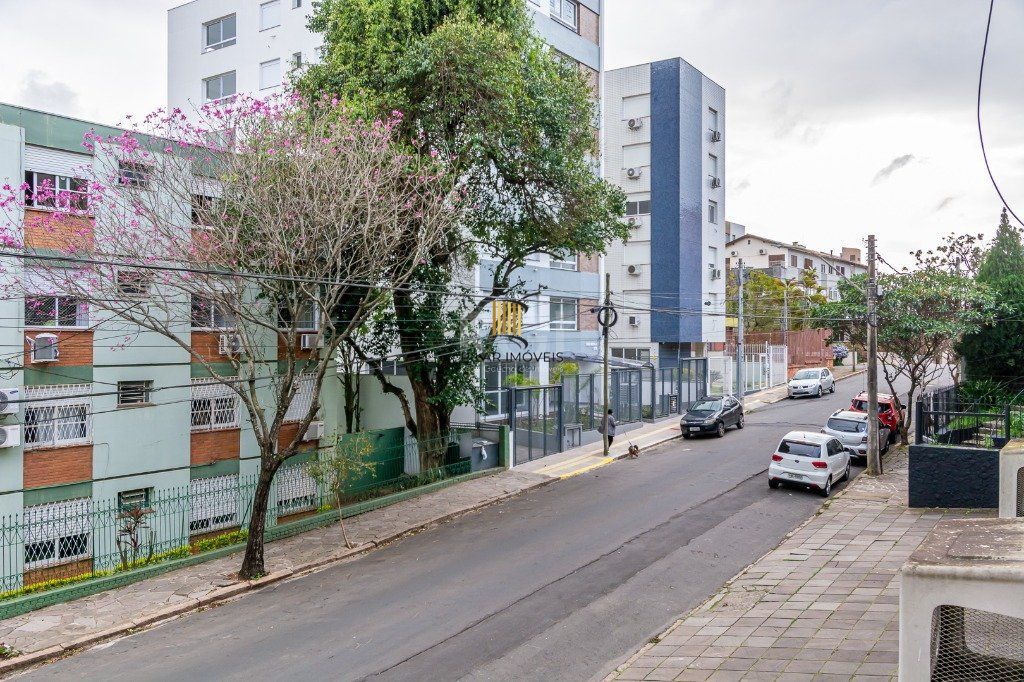 Apartamento para Venda - 86m², 2 dormitórios, sendo 1 suites, Petrópolis