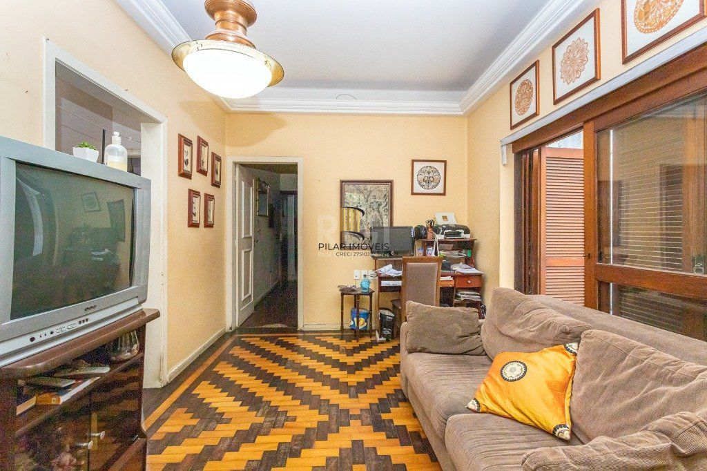 Casa para Venda - 272m², 3 dormitórios, 2 vagas - Santa Cecília