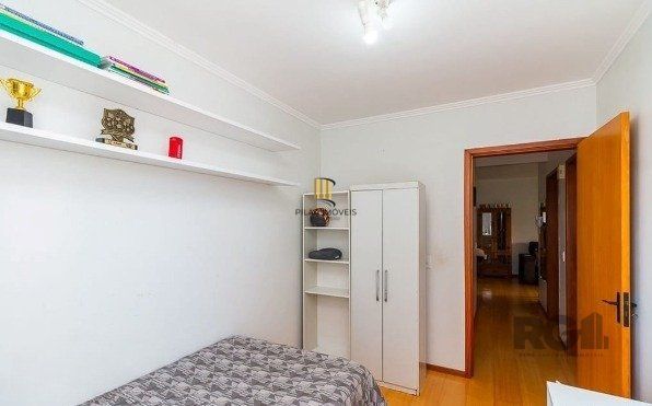 Apartamento no Nonoai de 2 dormitórios vaga e infra