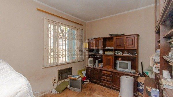 Casa de 3 dormitórios, 2 vagas - Petrópolis