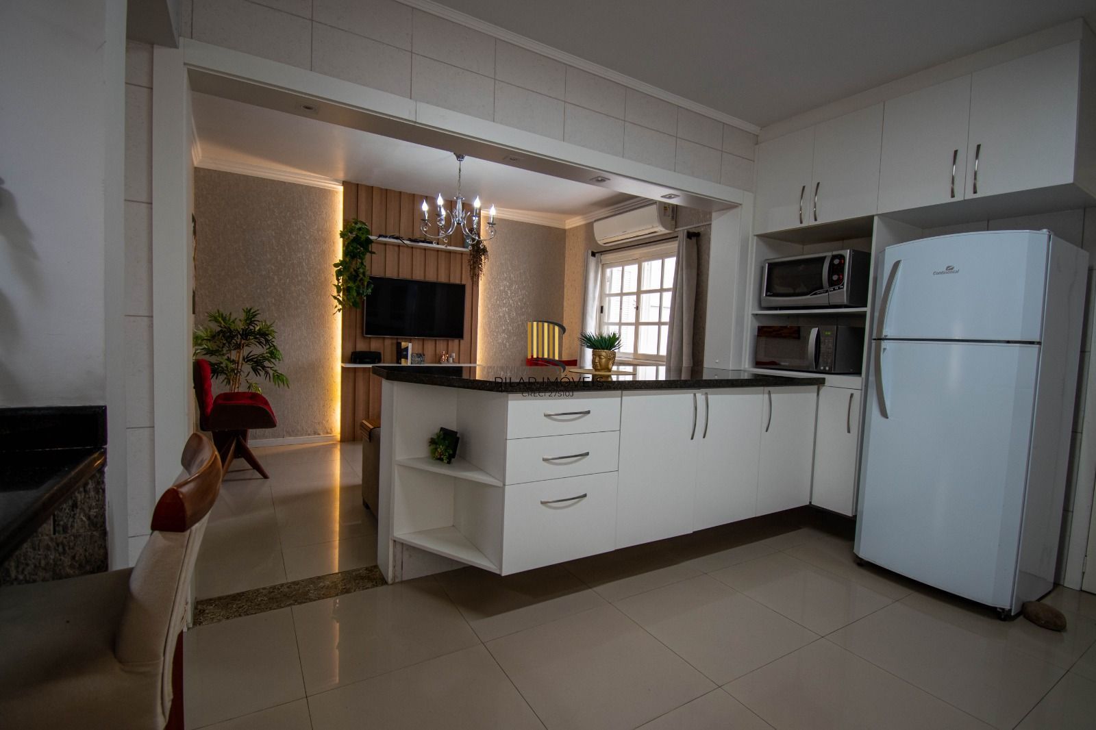 Casa sobrado no bairro Mont Serrat em Canoas