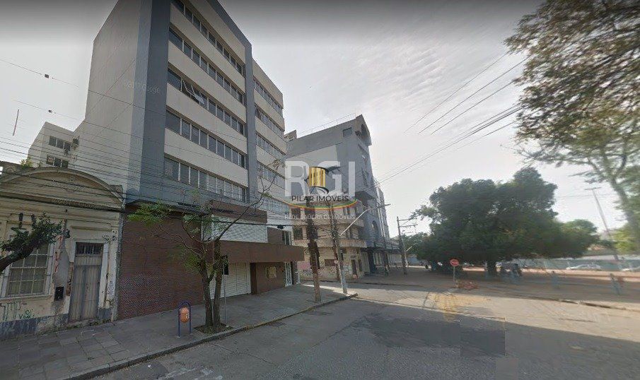 Conjunto / Sala com 43m² e vaga no Centro Histórico
