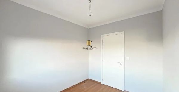 Apartamento no bairro Vila Ipiranga de 2 dormitórios e 2 vagas