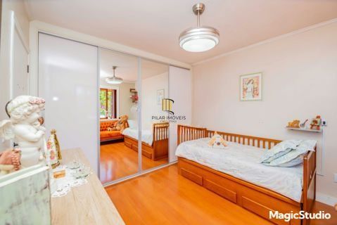 Casa em Condomínio 3 dorms, 2 vagas de garagem, 129m² privativos, à venda Avenida Eduardo Prado, Cavalhada - Porto Alegre