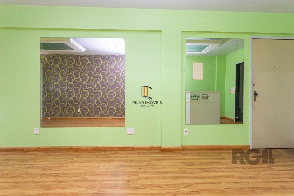 Sala comercial no Menino Deus desocupada