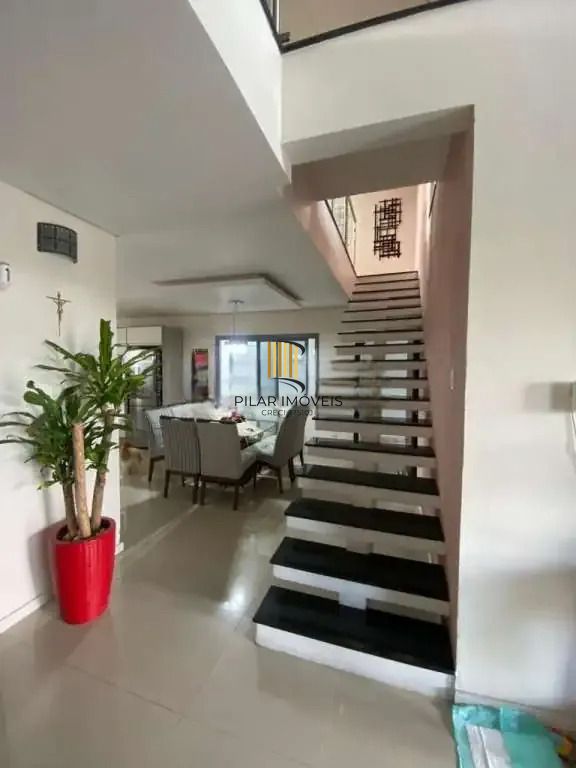 Casa 4 dormitórios no bairro Sumaré