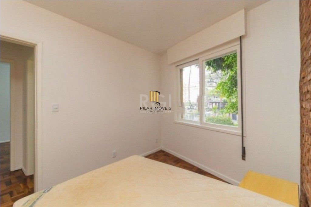 Apartamento no Petrópolis de 2 dormitórios