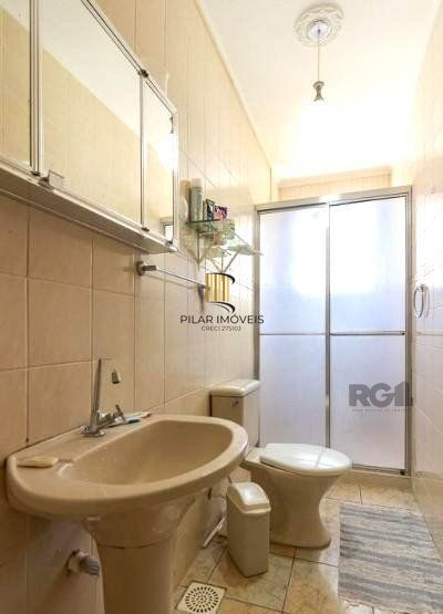 Apartamento no bairro Auxiliadora de 2 dormitórios