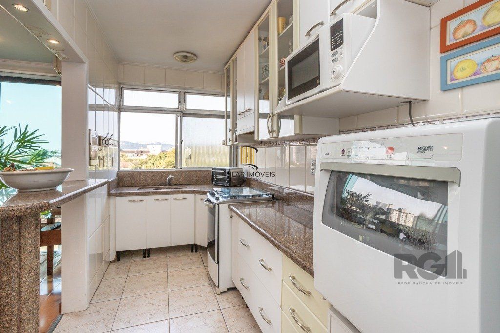 Cobertura no bairro Tristeza de 2 dormitórios e vaga Desocupada