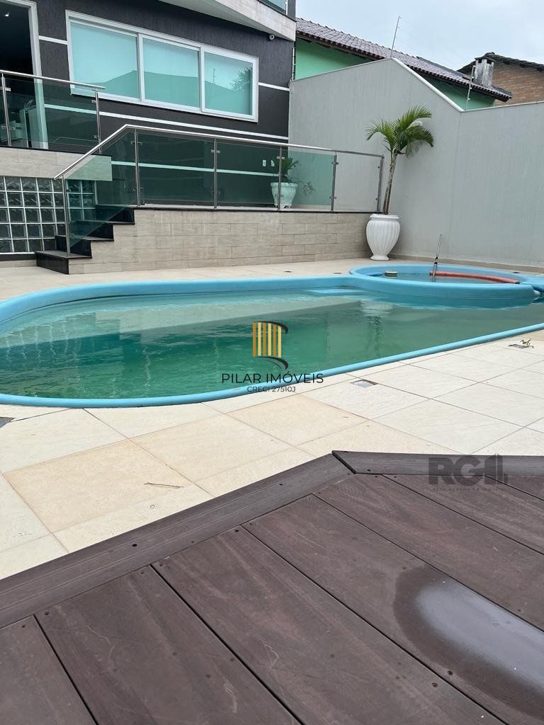 Casa de altíssimo padrão na zona norte de Porto Alegre.