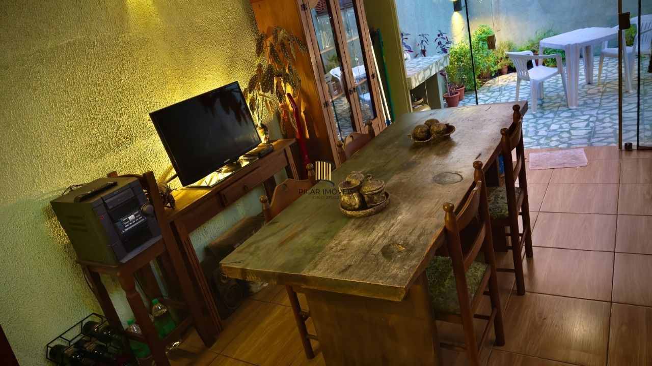 Sobrado 2 dormitórios no bairro Jardim Leopoldina