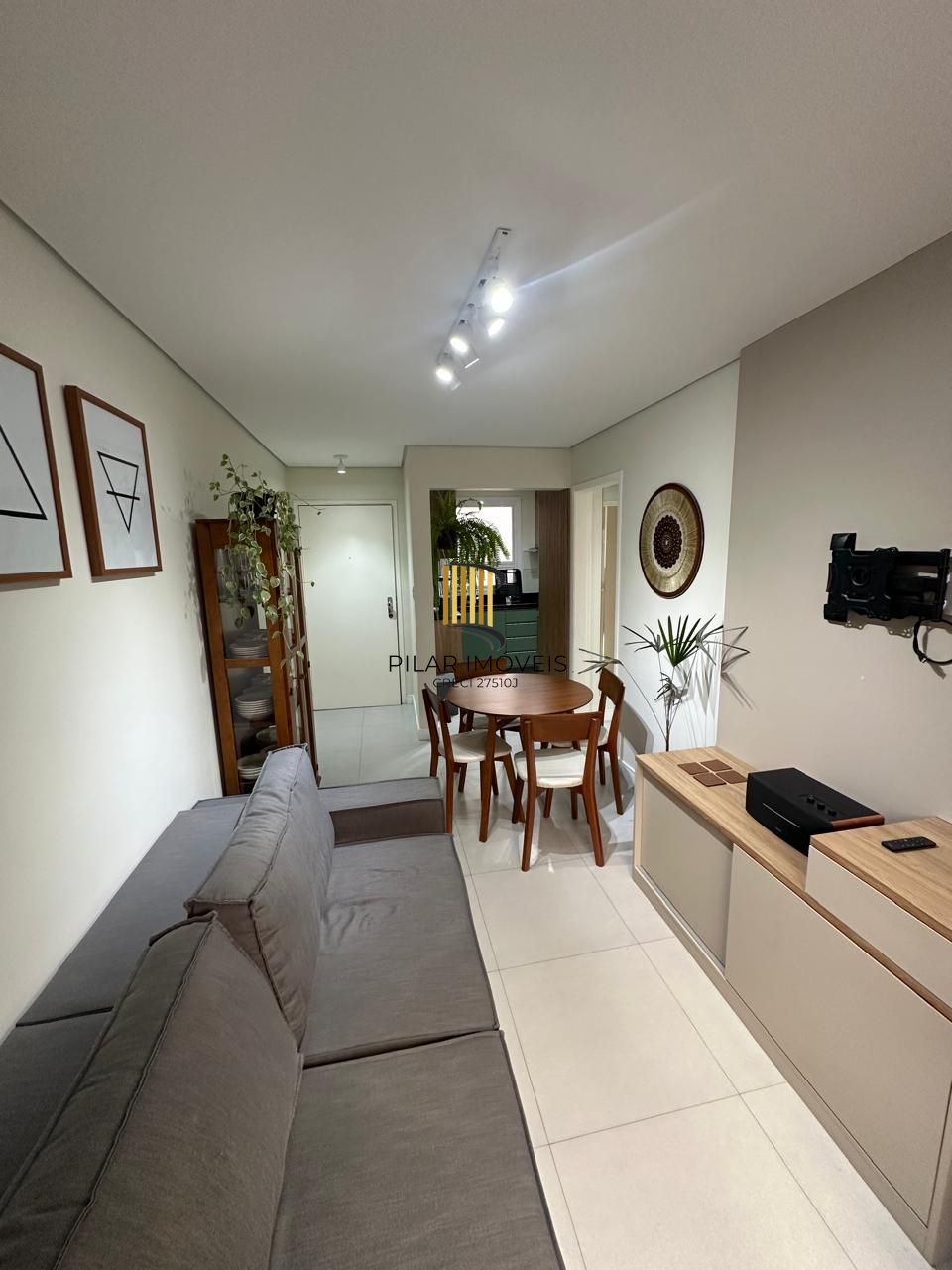 APTO 01 DORMITÓRIO TODO MOBILIADO REFORMADO, 01 VAGA DE GARAGEM