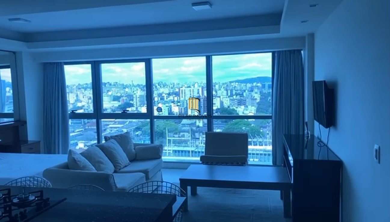 Loft no Tren City andar alto