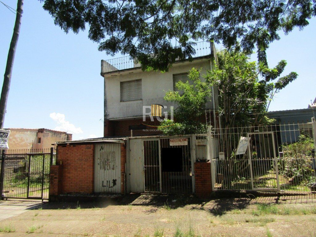 Casa para Venda - 390m², 5 dormitórios, 2 vagas - Vila Jardim