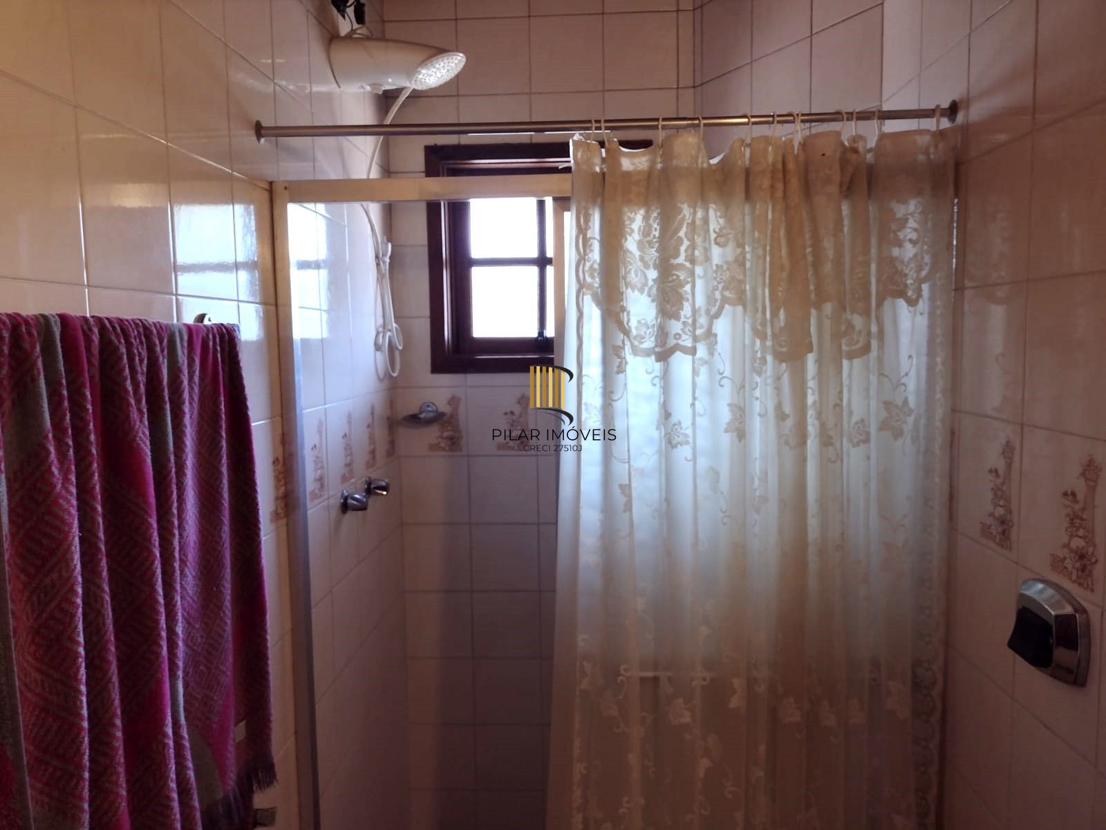 Casa 4 dormitórios no bairro Partenon