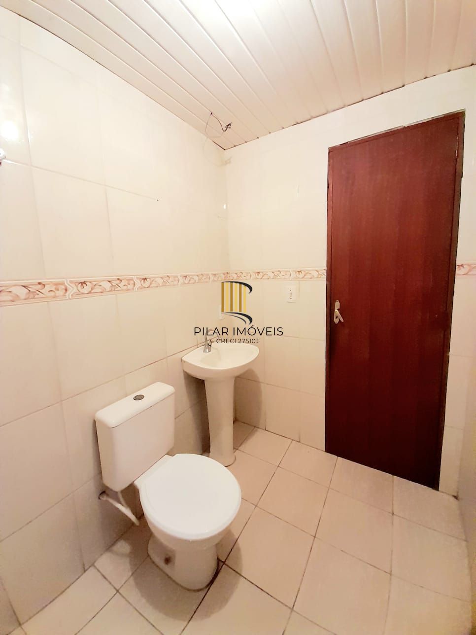 Casa 4 dormitórios no bairro Jardim Algarve