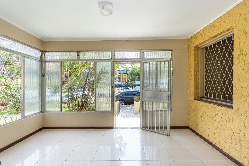 Casa para Venda - 740m², 5 dormitórios, sendo 1 suites, 3 vagas - Vila Assunção
